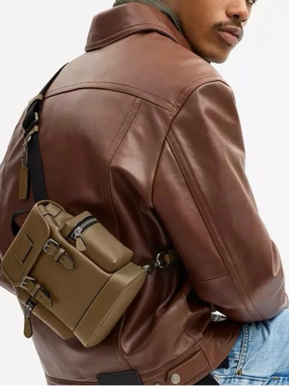 Coach Sprint Sling  Pack  Leather bag .  New no tag